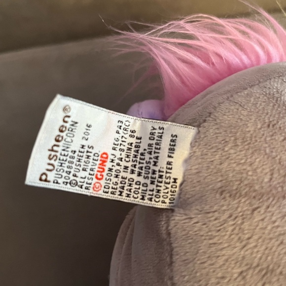 Pusheen The Cat-3 + Miniso Little Monster + Tasty Peach Meowchi Cat Plush + Book - Picture 8 of 16